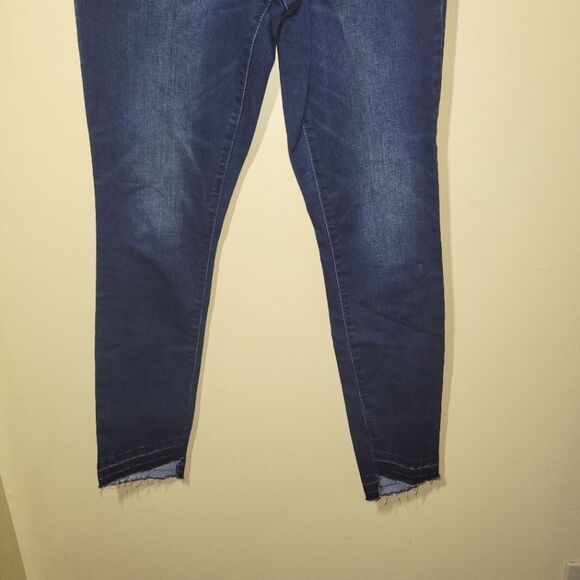 Old Navy Rockstar Midrise Released Step Hem Jeans 10 Long - Picture 3 of 11